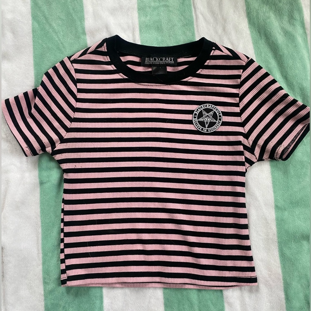 EUC Sz XS pink and black striped crop